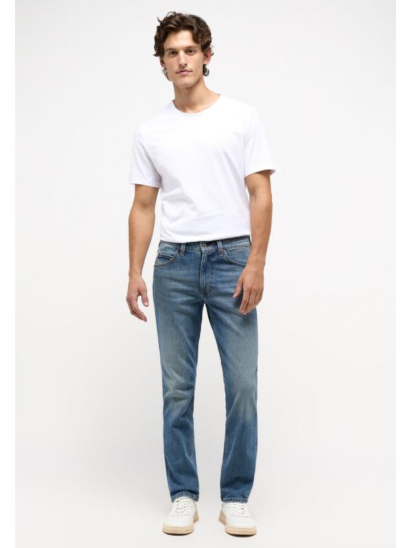 MUSTANG Herren Jeans 'Tramper Straight': Lässige Straight Fit Hose Mit Used-Optik